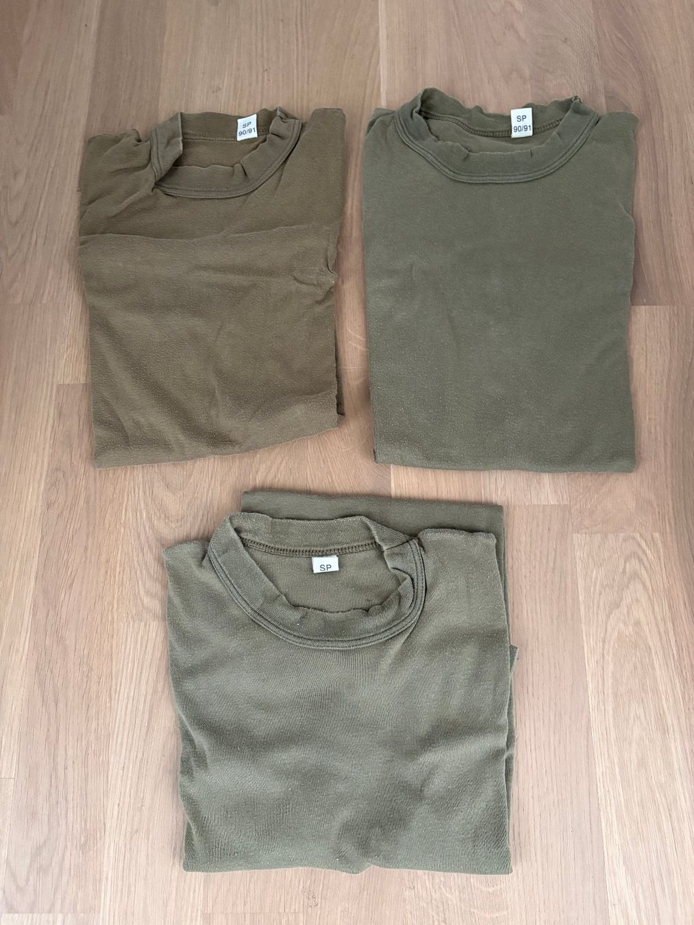 Schweizer Armee T-Shirts: Armee Shirt Kurzarm SP90/91 / 48 – Gebraucht aus Dornach von Hofleur