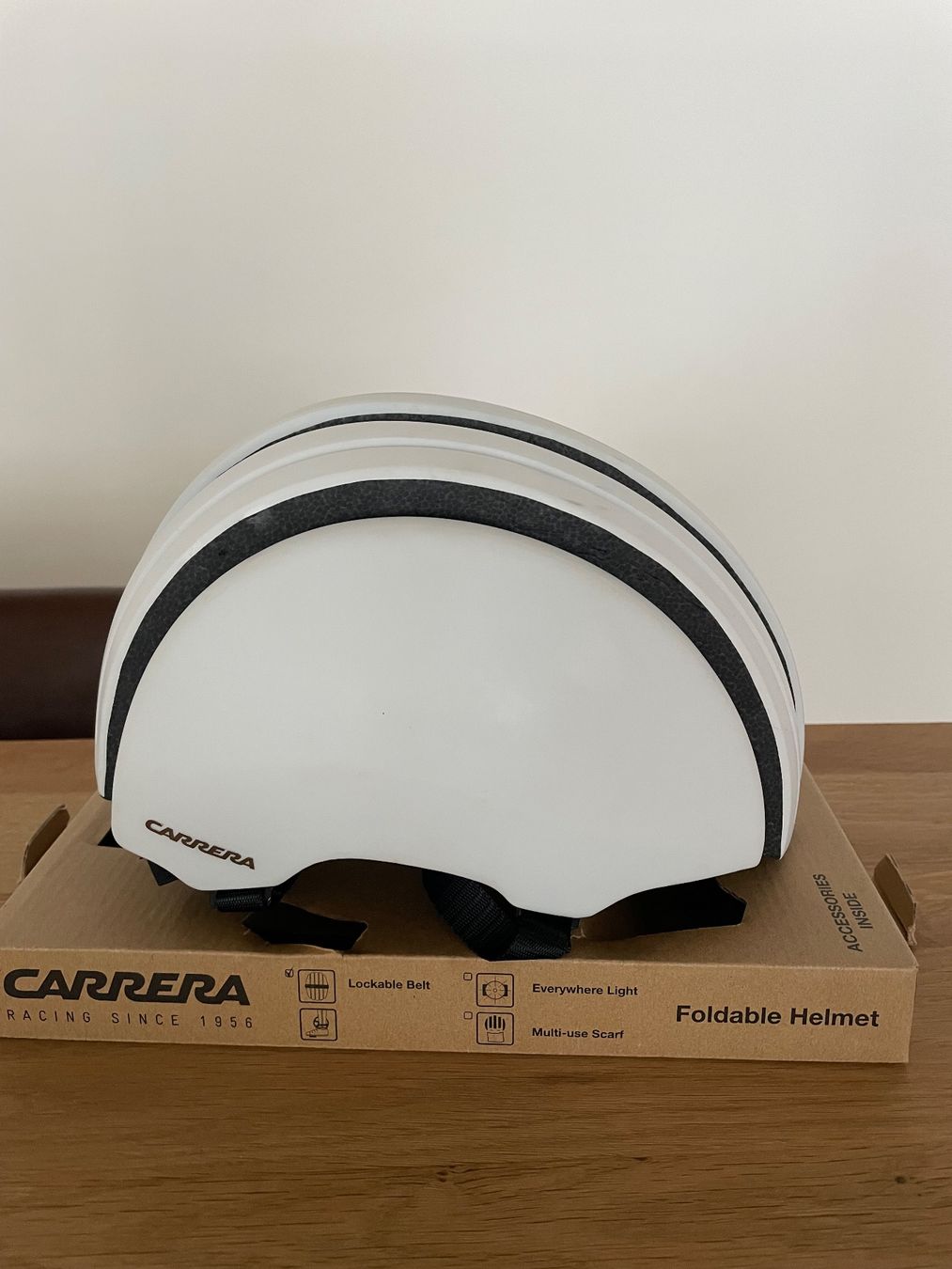 Carrera Caschi: Carrera Foldable Premium Bike Helm 55-58 cm – Nuovo e nell'imballaggio originale da Schlieren venduto da All_you_need 2