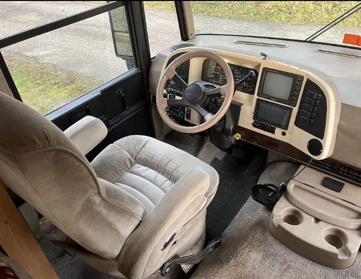 Winnebago Chieftain 1998 4