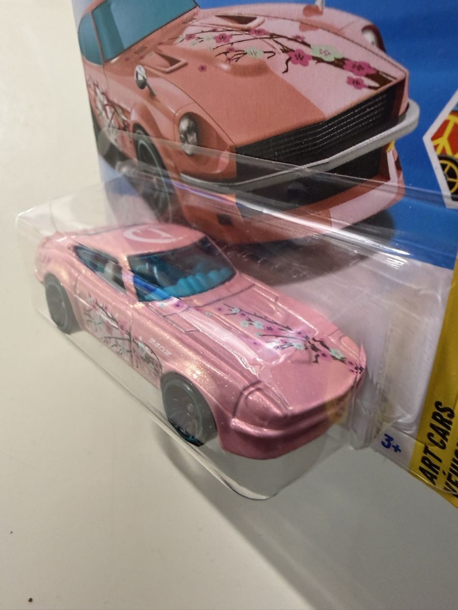 Hot Wheels Modellini d'auto: Hot Wheels Datsun 240Z - Sakura Sprinter 1:64 – Nuovo e nell'imballaggio originale da Sutz venduto da mtechcab 1