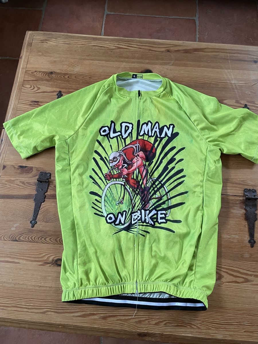 Leibchen & Hosen: Velo Trikot mit Velo Hose – Gebraucht aus biberist von Superpipp0 1