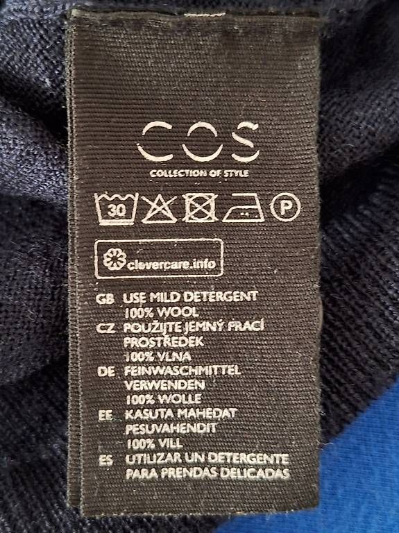 Giacche: Feine Strickjacke 100%Wolle – Usato da Aadorf venduto da Yvonne58 3
