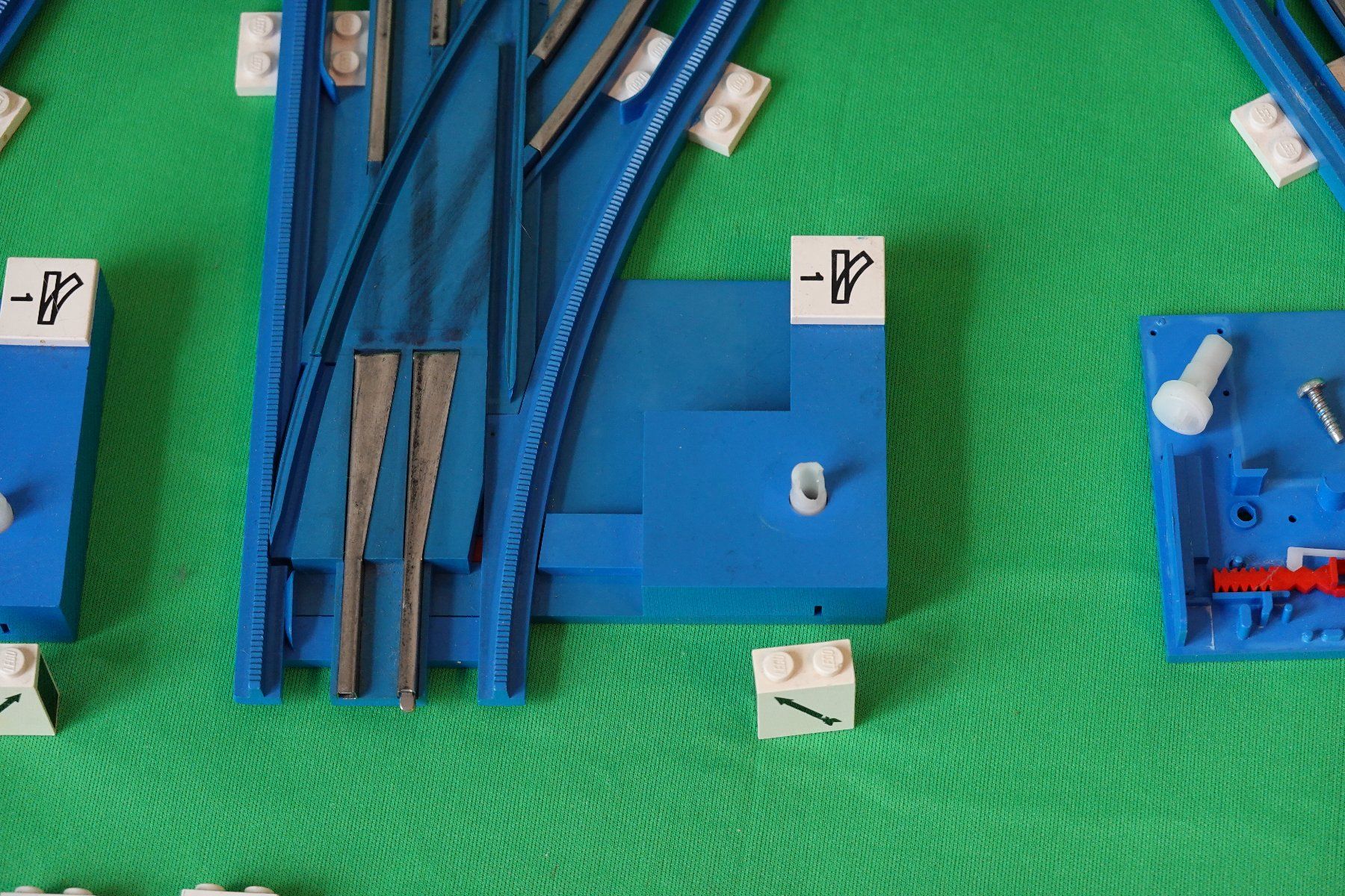 Lego Giocattoli: LEGO Eisenbahn 12V Weichen Konvolut, 4 Stück – Usato da Basel venduto da iwakuni 2