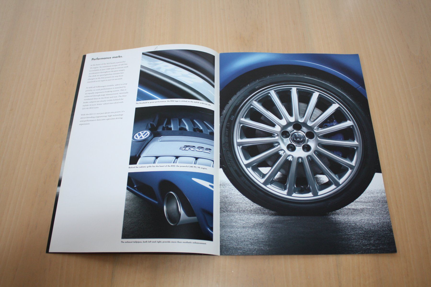 VW Documenti: VW Golf R32 Broschüre 10/2003 – Usato da Wikon venduto da erwin400 2