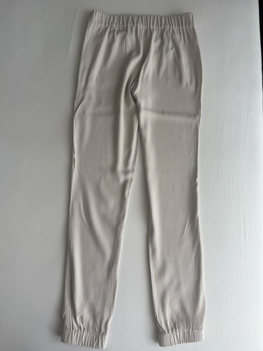 Hugo Boss Pantaloni: Hugo Boss Stoffhose Hose Gr. 32 – Usato da Zollikon venduto da snowflake10- 4