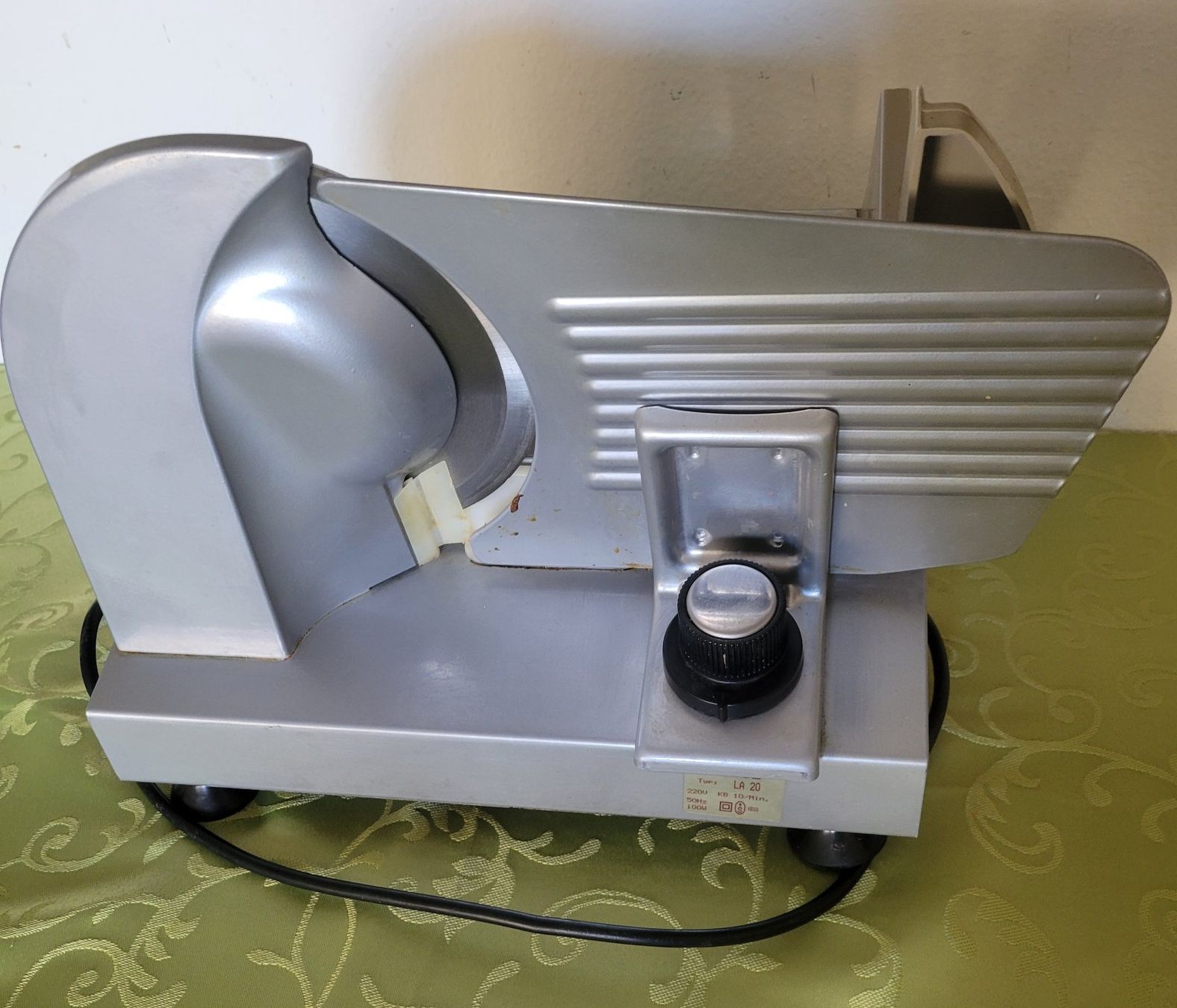 Elettrodomestici da cucina: Aufschnittmaschine – Usato da Zürich venduto da Hansi50 1