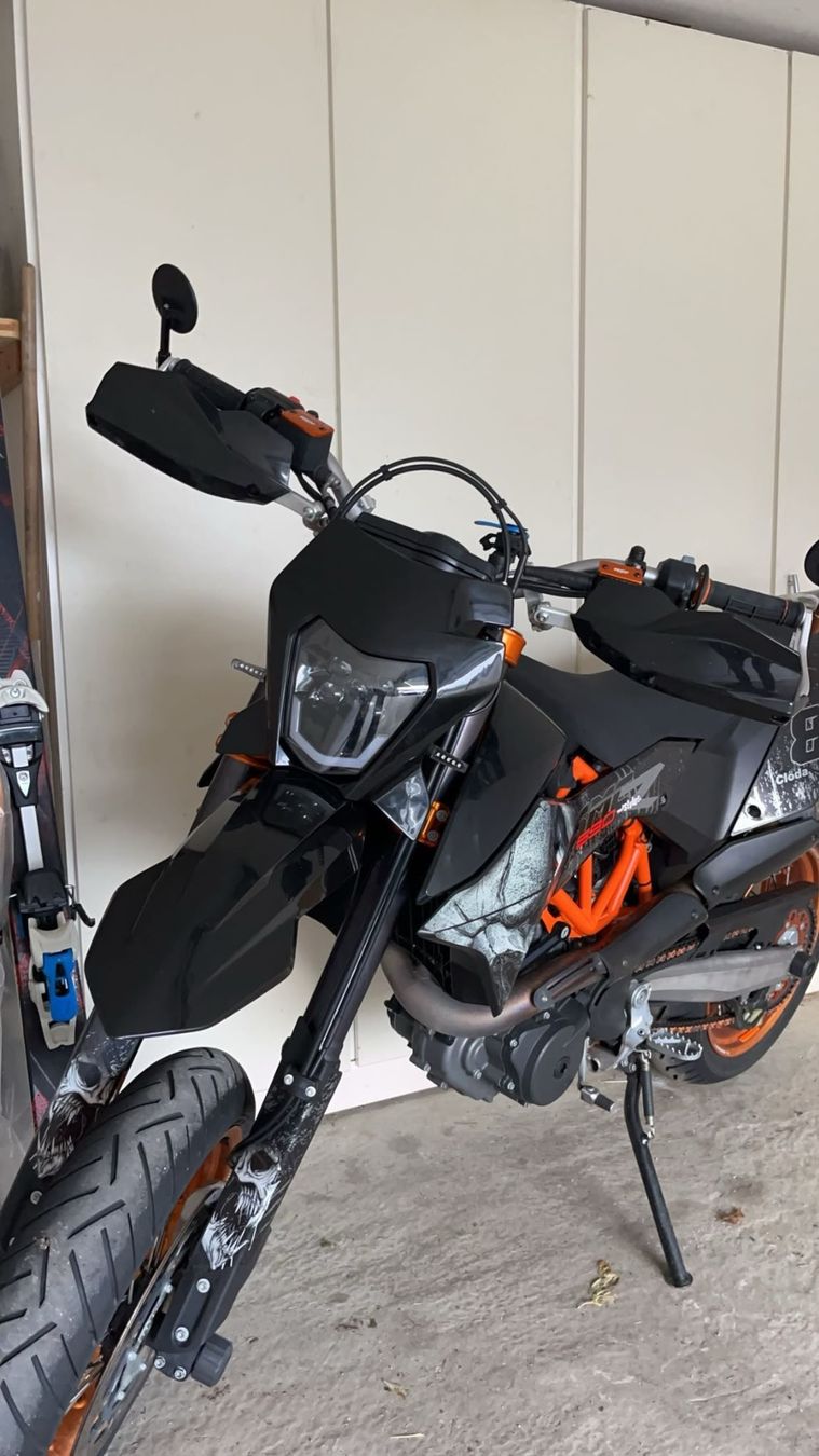 KTM Strasse: Top gepflegter KTM 690 SMC R – Gebraucht aus Visperterminen von lgresell 1