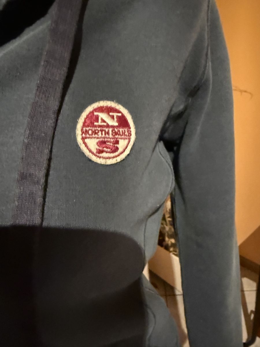 North Sails Giacche: North Sails - Veste à capuche zippée – Usato da Fontainemelon venduto da Maxm66 1