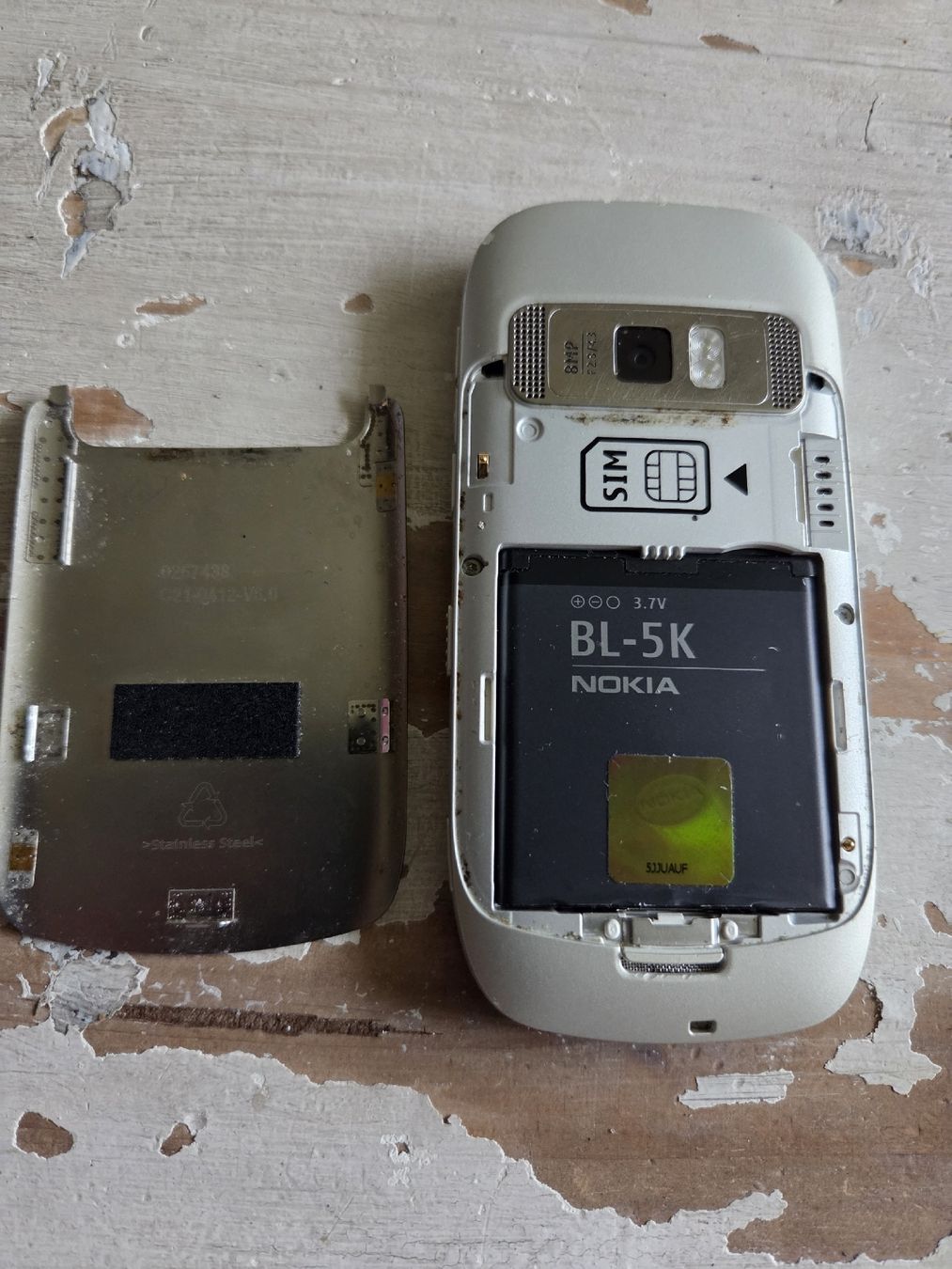 Nokia Telefoni cellulari / Smartphones: Natel Nokia C7 mit Netzteil und Cover – Usato da Kölliken venduto da Tzhspeu1 4