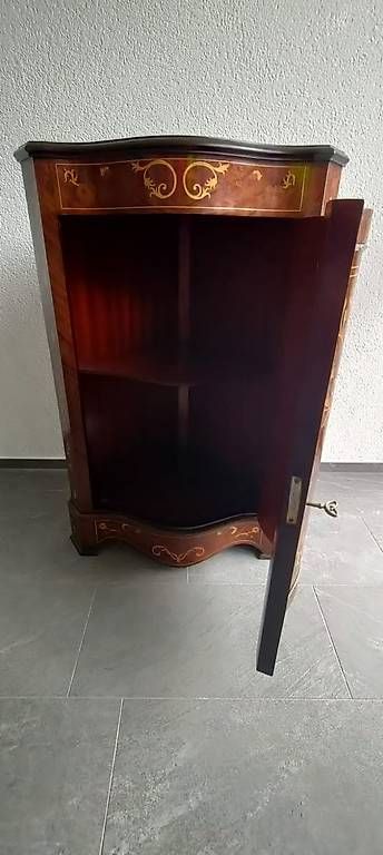 Cassettiere: Hochwertiges Eckmöbel im Barockstil – Usato da Ottikon venduto da nag-champa77 1