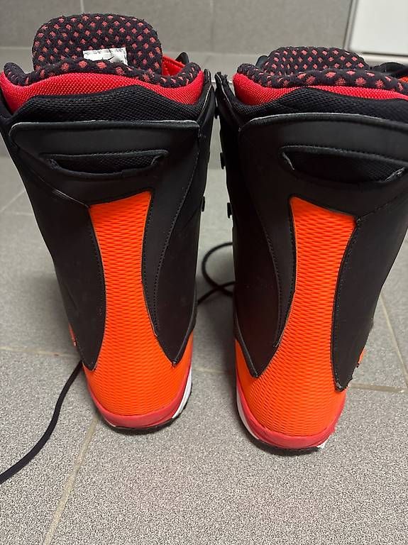 Chaussures hommes: Nike Snowboard Schuhe 43 – D'occasion à Winterthur par a3-phil 4