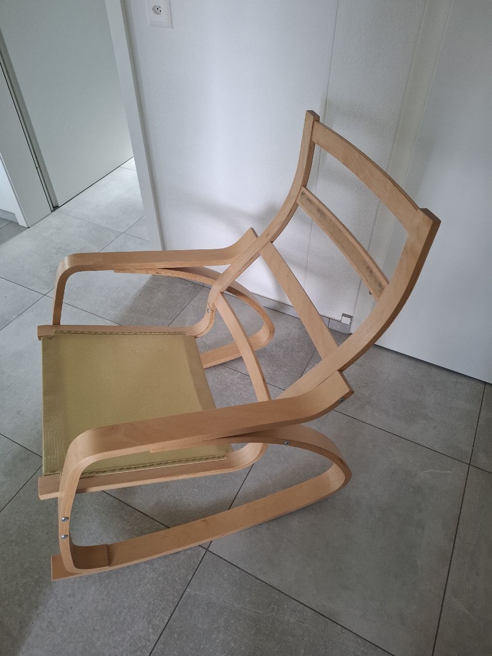 Ikea Chaises: Schaukelstuhl von Ikea – D'occasion à Beinwil am See par supra86