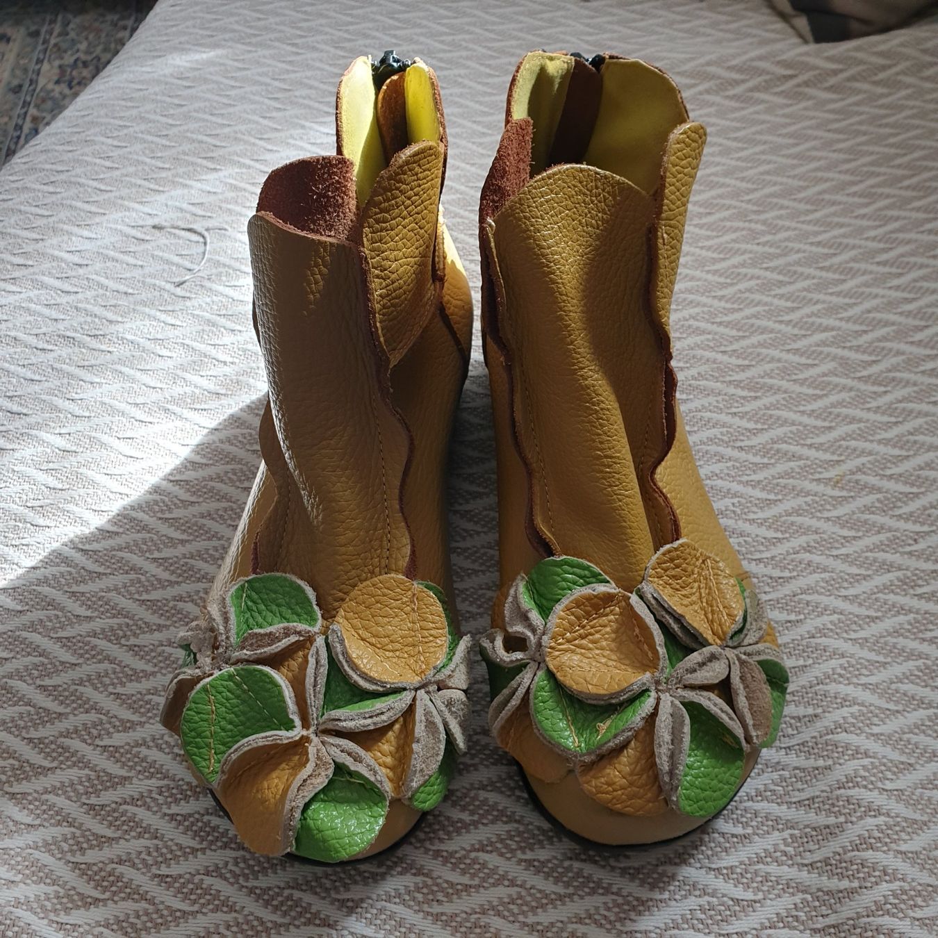 Chaussures femmes: Blumige Echtlederstiefelette Gr. 38 – Neuf (Voir description) à Frenkendorf par Moon111