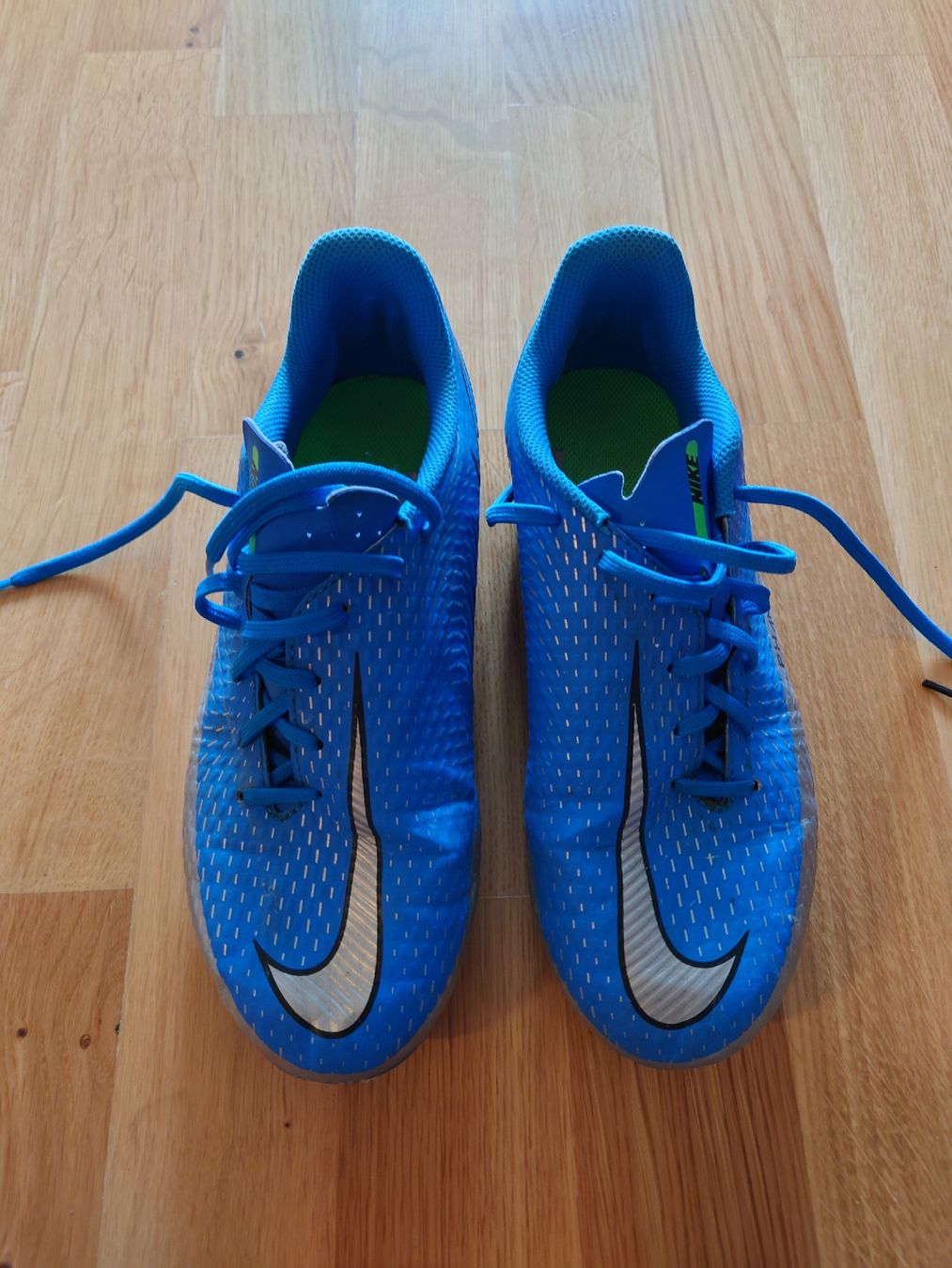 Nike Damenschuhe: Fussballschuhe Nike Phantom Gr. 38.5 – Gebraucht aus Murten von alau3