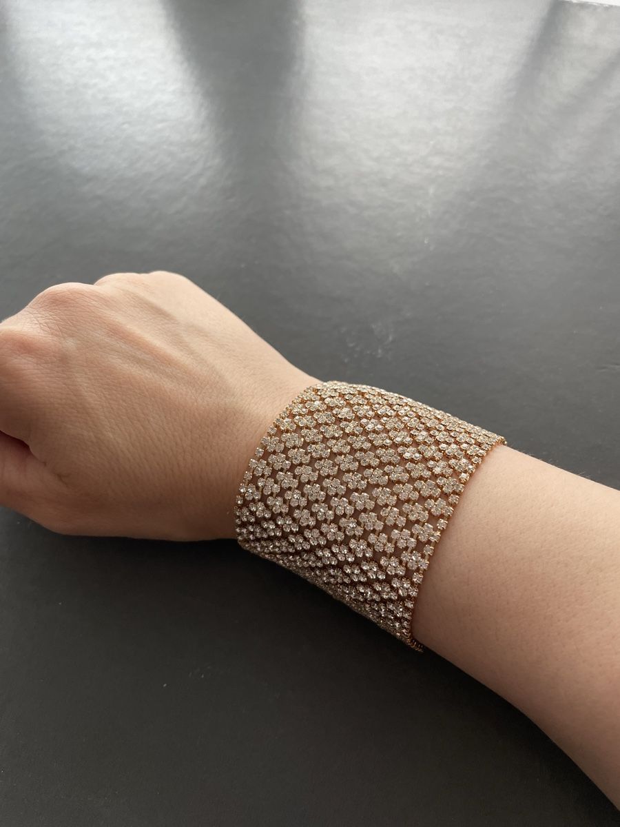 Armbänder & -reifen: Armband mit hochwertigen Steinen – Defekt aus Dietikon von Apel 1