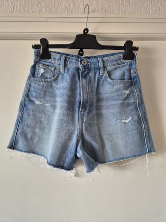 New shorts jeans size 26 by Pepe jeans