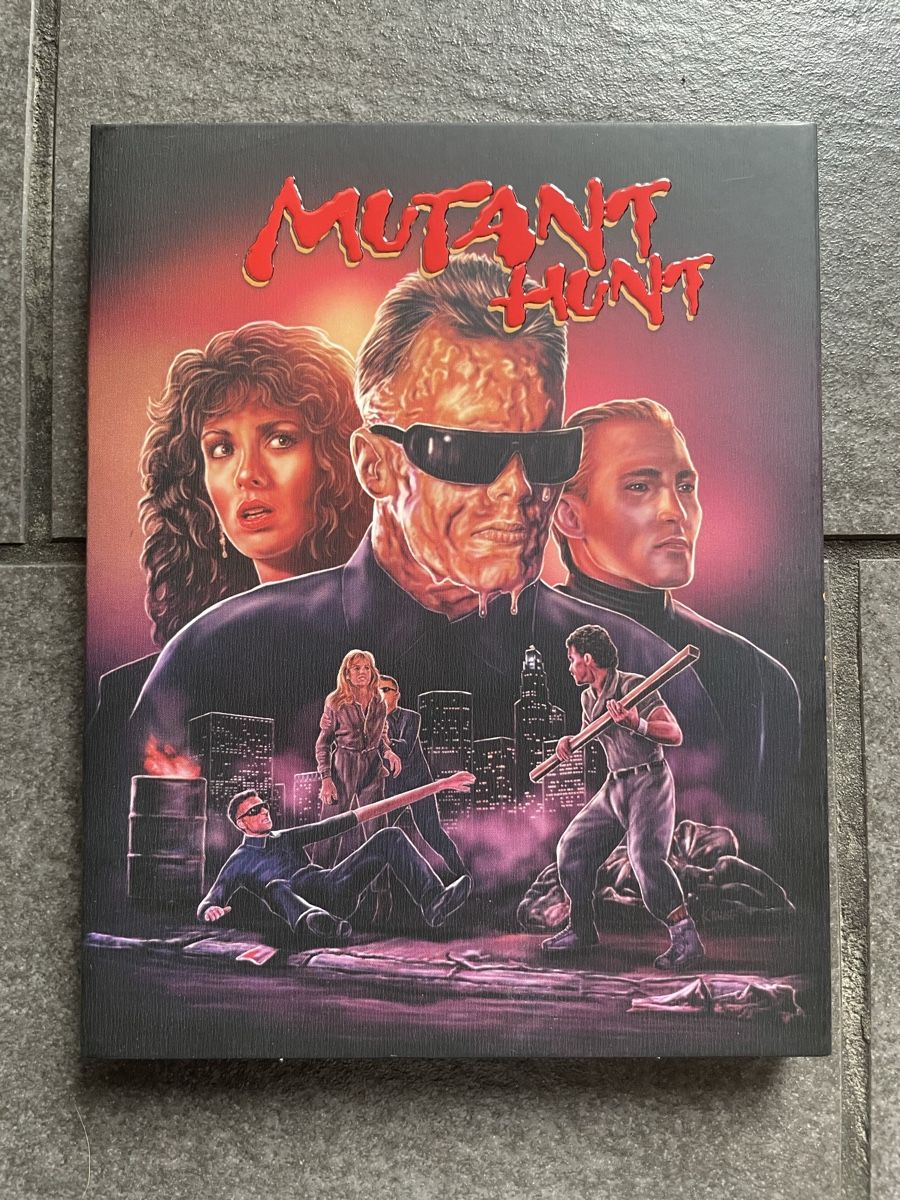 Tutti i DVDs: Mutant Hunt Blu-ray Vinegar Syndrome – Nuovo (secondo la descrizione) da Zürich venduto da cENS0R
