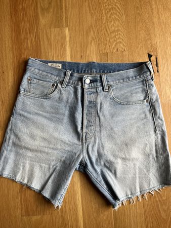 Levi‘s - Jeansshorts 501 93 W31