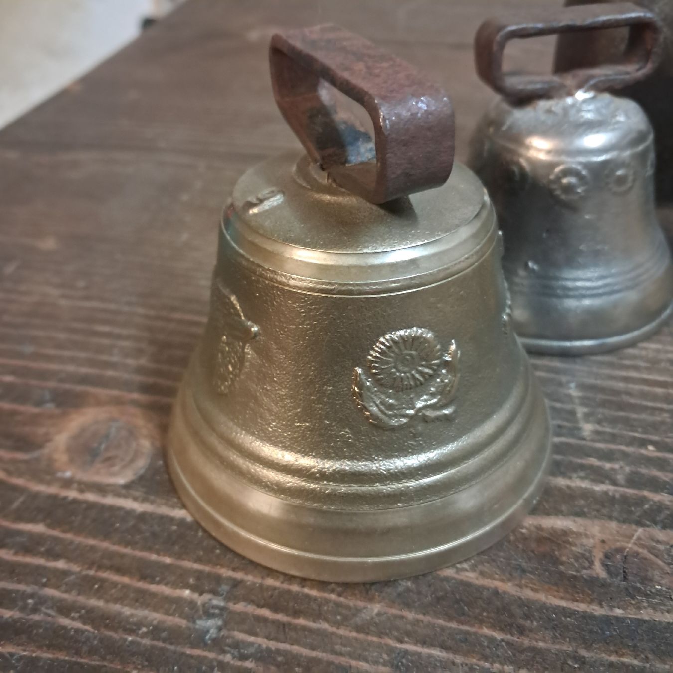 Campanacci mucche: 5 Glocken / Treicheln – Usato da Murten venduto da SHETHOF 6