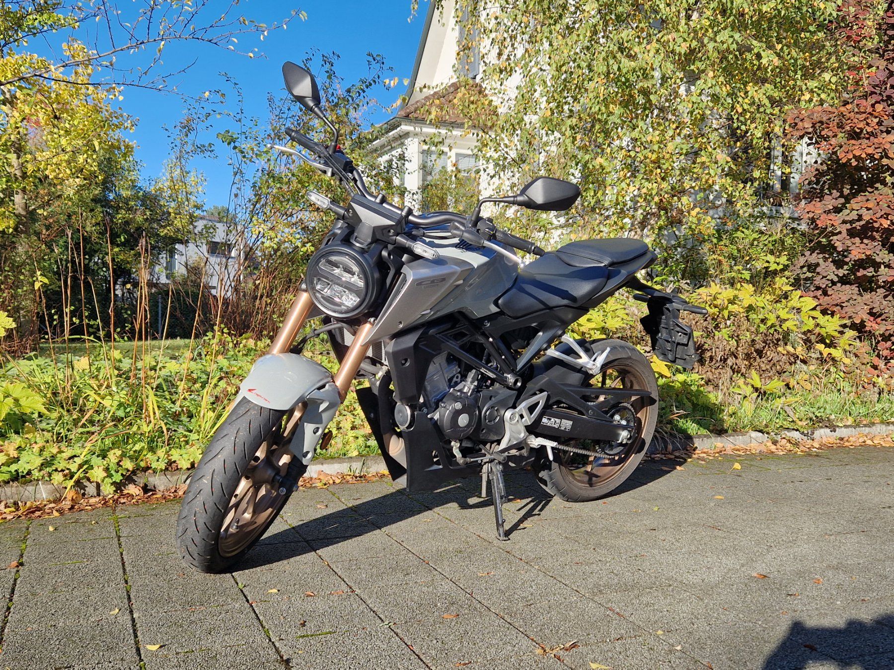 Honda Strada: Honda CB125R – Usato da Gümligen venduto da ann_y9h9 1
