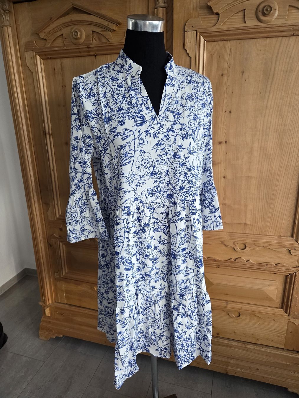 Vestiti: schönes Kleid, Tunika – Nuovo (secondo la descrizione) da Wiesendangen venduto da Sinhuk 1