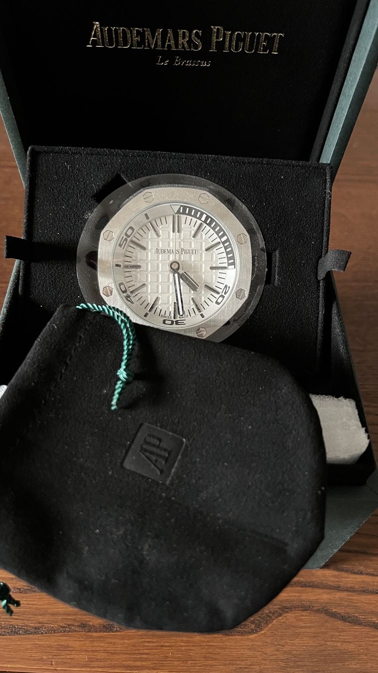 Orologi da terra & Orologi da parete: Audemars Piguet Royal Oak Offshore Diver table clock 07/2016 – Nuovo (secondo la descrizione) da Sierre venduto da Bibz_Wallis 2