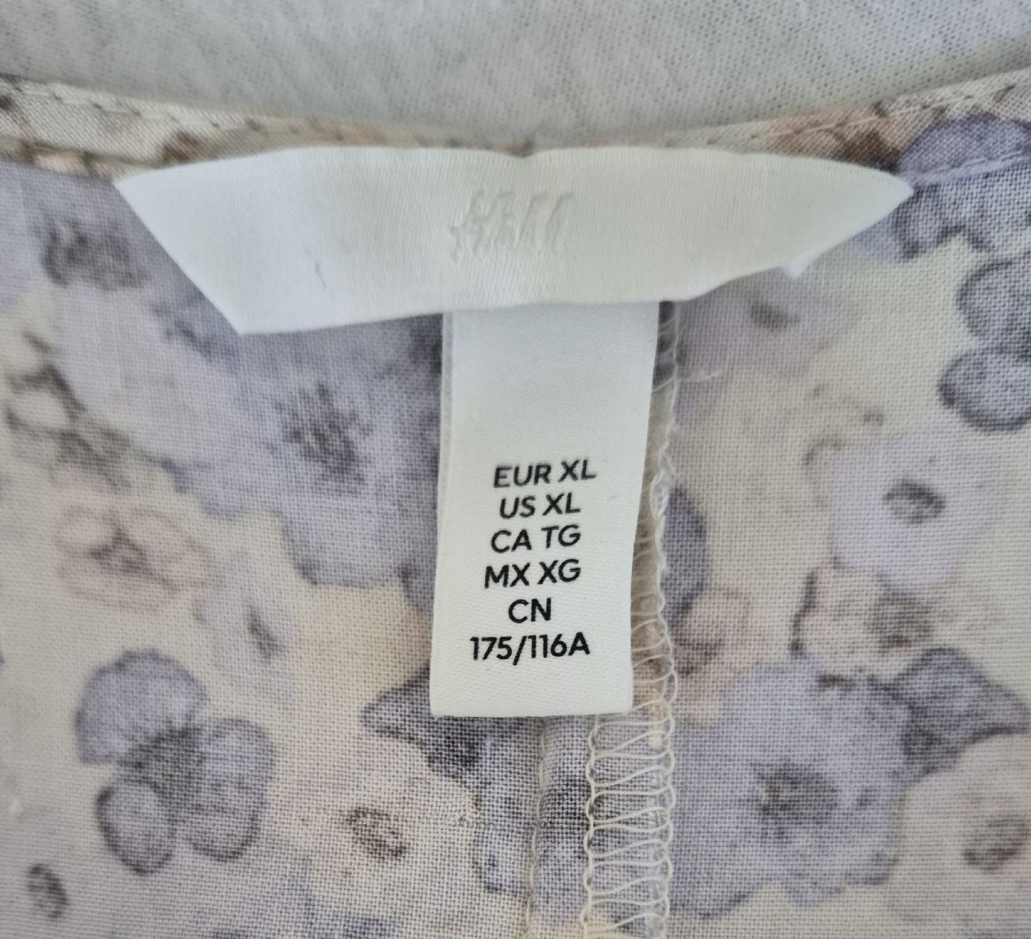 H&M Robes: Jolie robe légère  – D'occasion à Bern par dasgesuchtobjekt 1