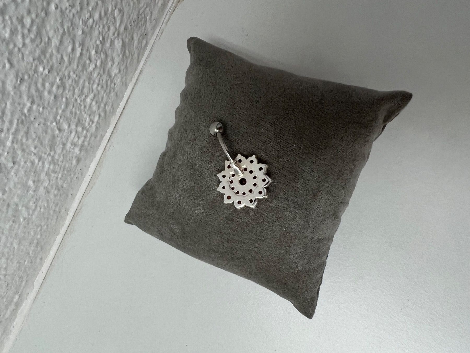 Piercingschmuck: Bauchnabelpiercing silber/pink ungetragen – Neu und originalverpackt aus Jona von n.ferrari 1