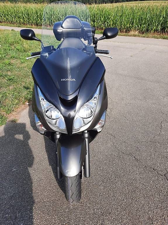 Honda Strada: Honda FJS Silver Wing Roller – Usato da Oftringen venduto da ritabert 1