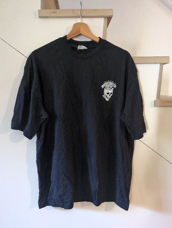 T-Shirt YOUNITURN Schwarz mit Totenkopf Print Grösse L