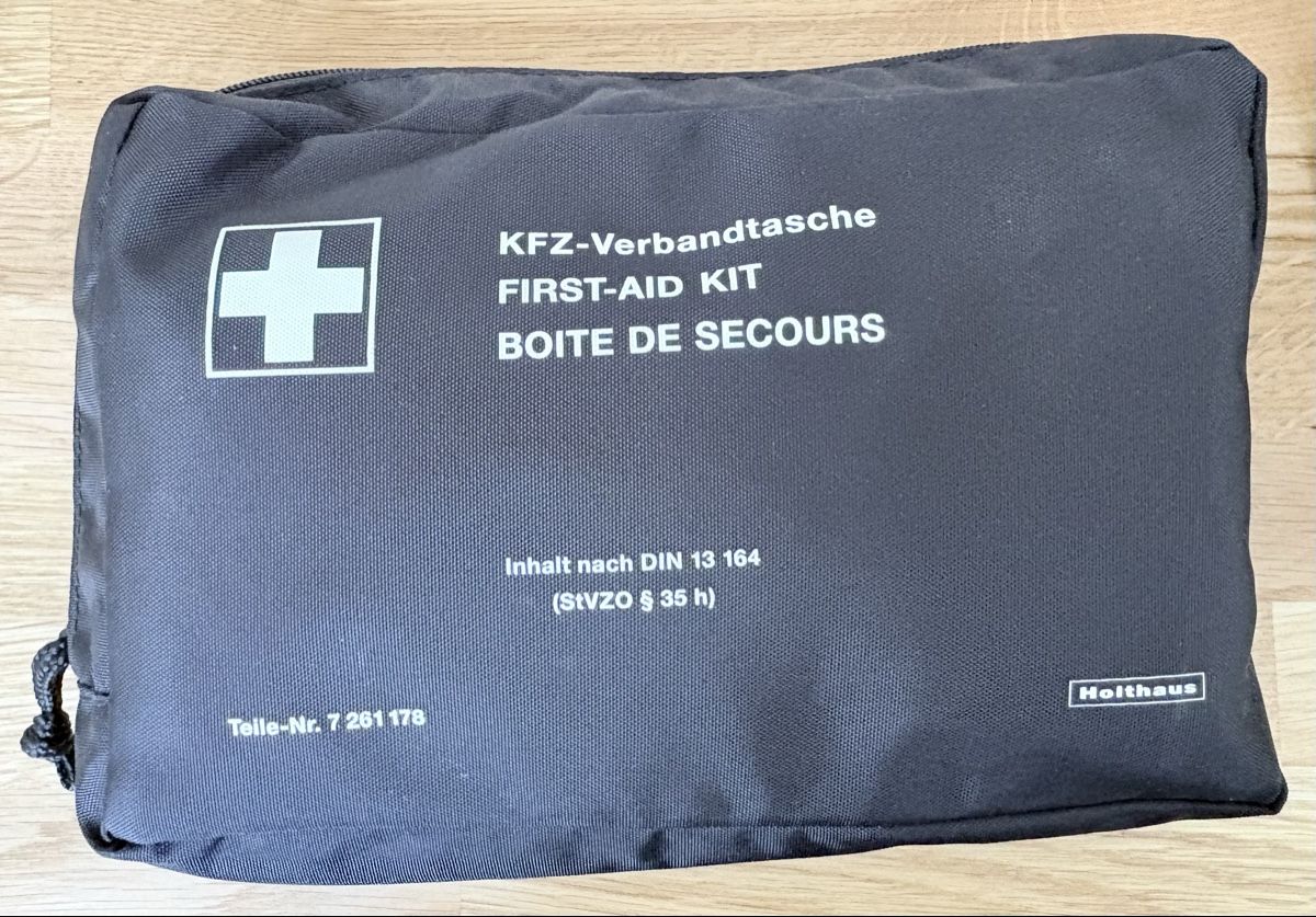 Tutti gli attrezzi: Notfall Reifenreperatur Kit & KFZ Notfalltasche – Nuovo e nell'imballaggio originale da Schwarzenberg LU venduto da sunroseli 3