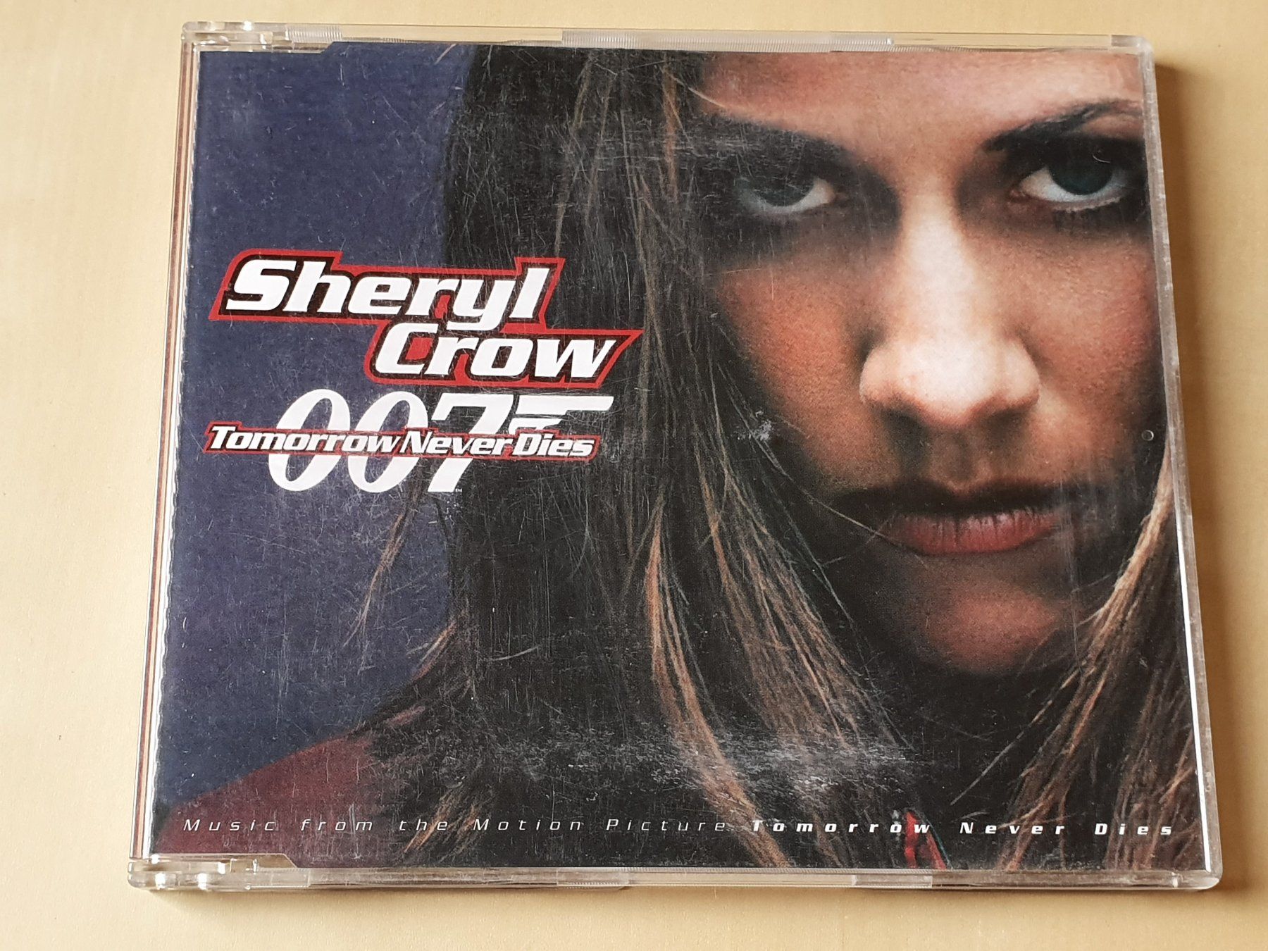 CD: Sheryl Crow 007 Tomorrow Never Dies – Usato da Stansstad venduto da collectorsshop