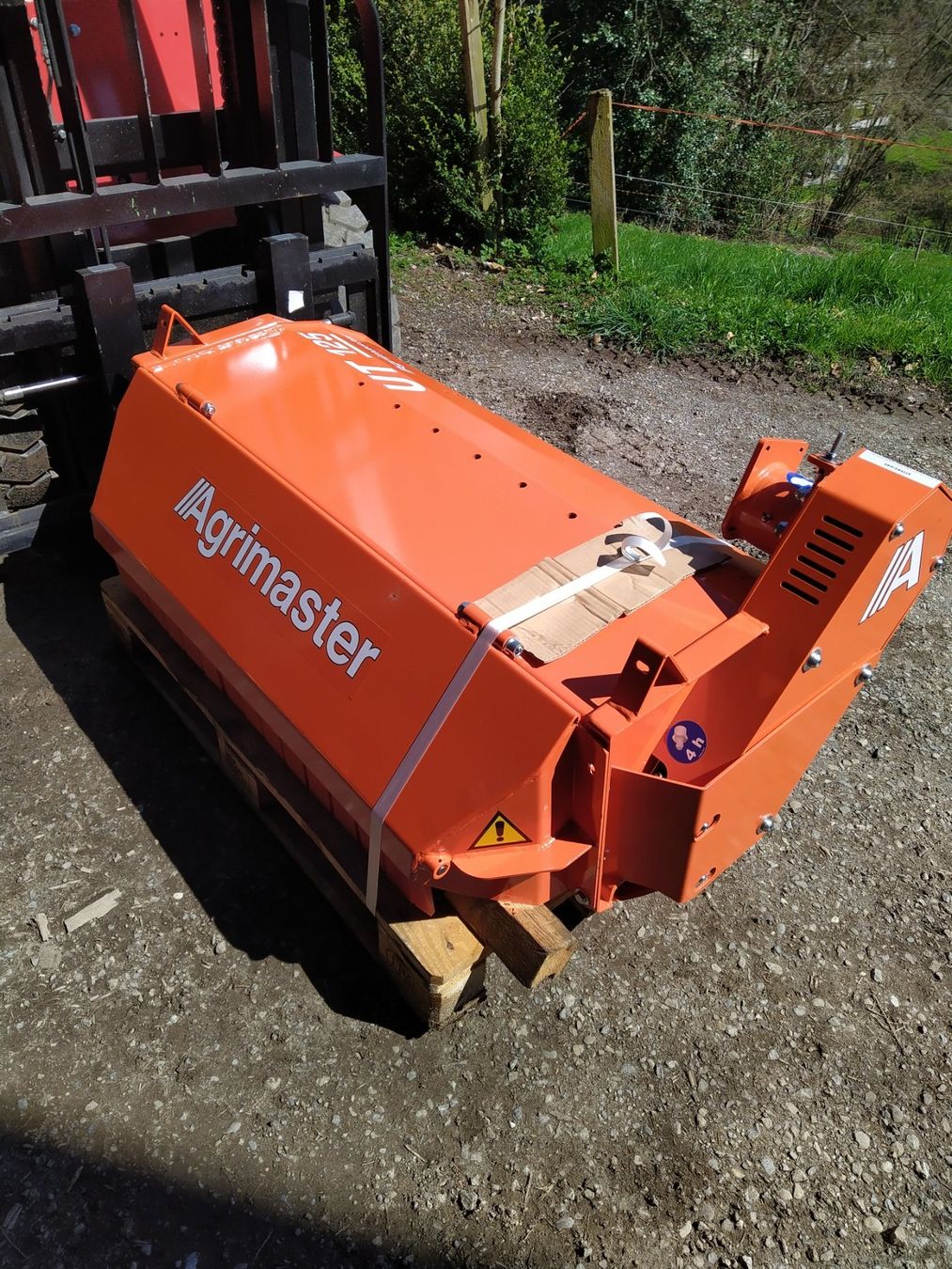 Escavatori: Mulcher zu Bagger 5 -10 T – Nuovo (secondo la descrizione) da Kastanienbaum venduto da acapulco 1