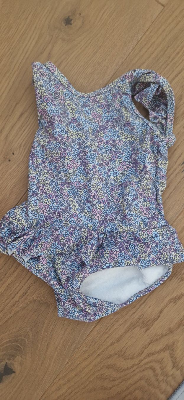 Costumi da bagno & Bikini: Badeanzug mit integrierter Windeleinlage 12 - 18 Mt. NEU – Usato da Plons venduto da fra_8cp5