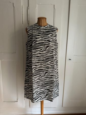 MAX MARA - Zebra Etuikleid schwarz-weiss 40