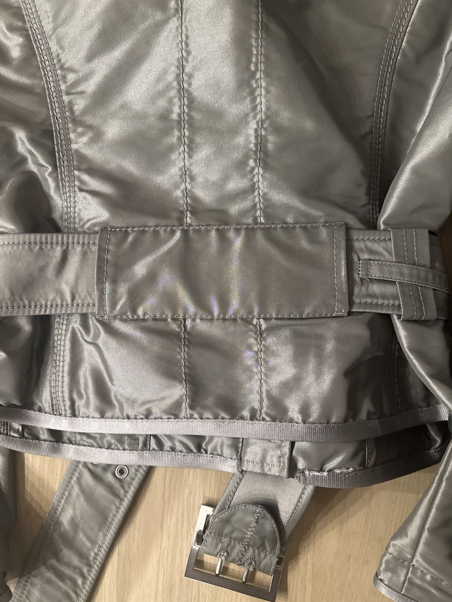 Peuterey Giacche: PEUTEREY Jacke, grau, Gr. 36, NEU – Nuovo (secondo la descrizione) da Dübendorf venduto da Bella1177 7