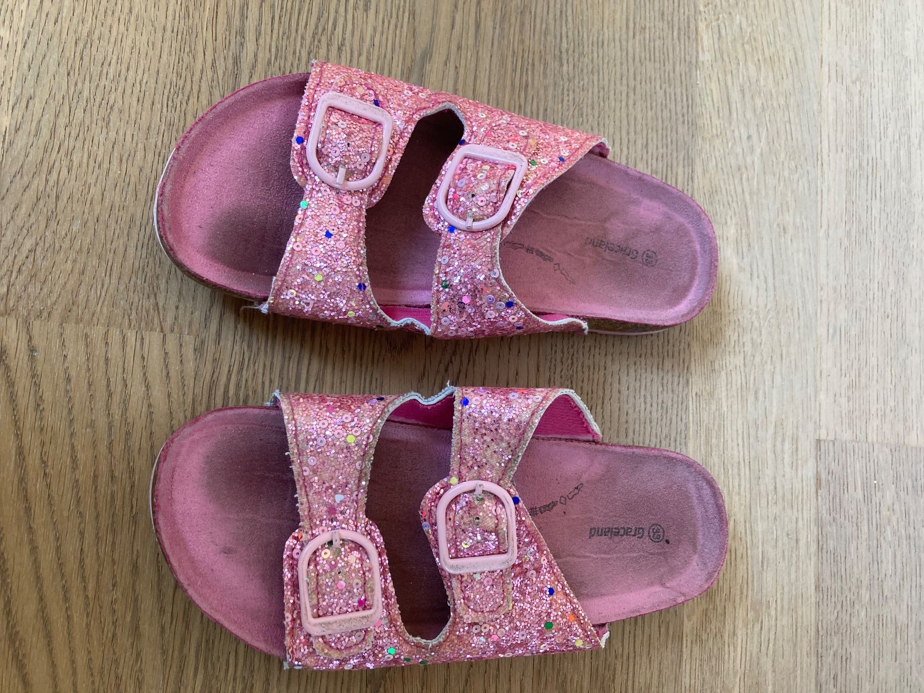 Graceland Chaussures filles: Hausschuh Grösse 33 – D'occasion à Köniz par Hollis01