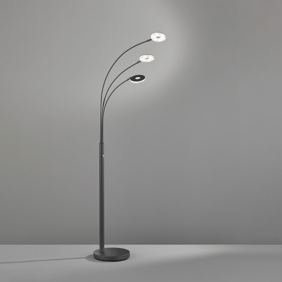 Lampade: LED Stehleuchte, 3 Strahler, 185 cm Höhe – Nuovo (secondo la descrizione) da Kreuzlingen venduto da Smart-Light