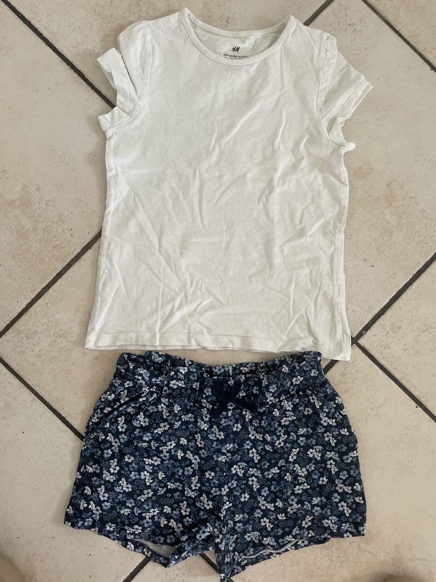 H&M Lotti & Set di vestiti: Süsses H&M Sommerset Gr.122/128 – Usato da Obergerlafingen venduto da cabo4