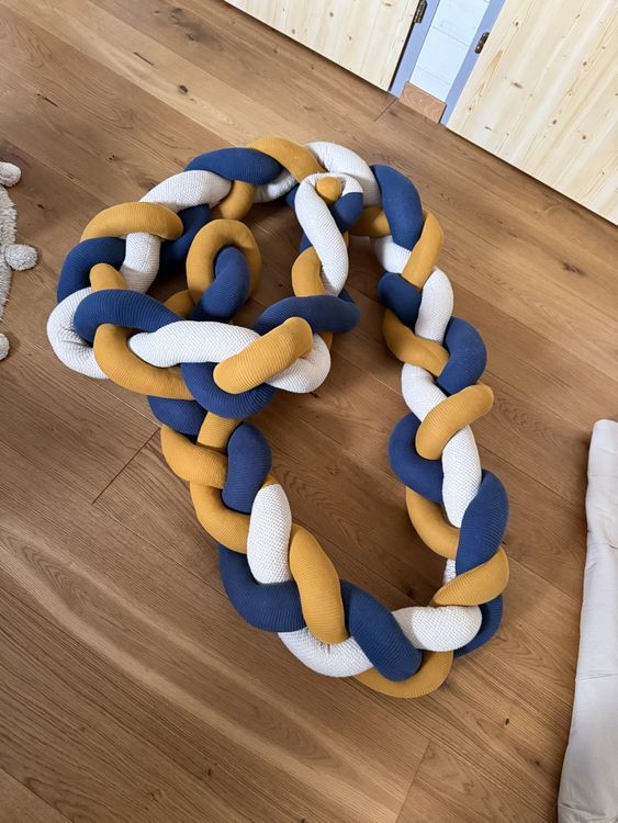 XXL Bettschlange geflochten blau weiss senf 1