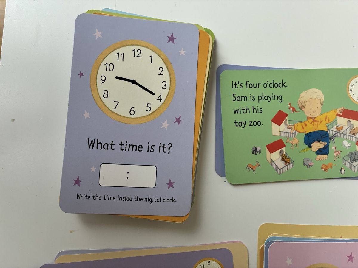 Giochi: Telling The Time Flashcards - Usborne Farmyard Tales – Usato da Lucens venduto da metaD 1