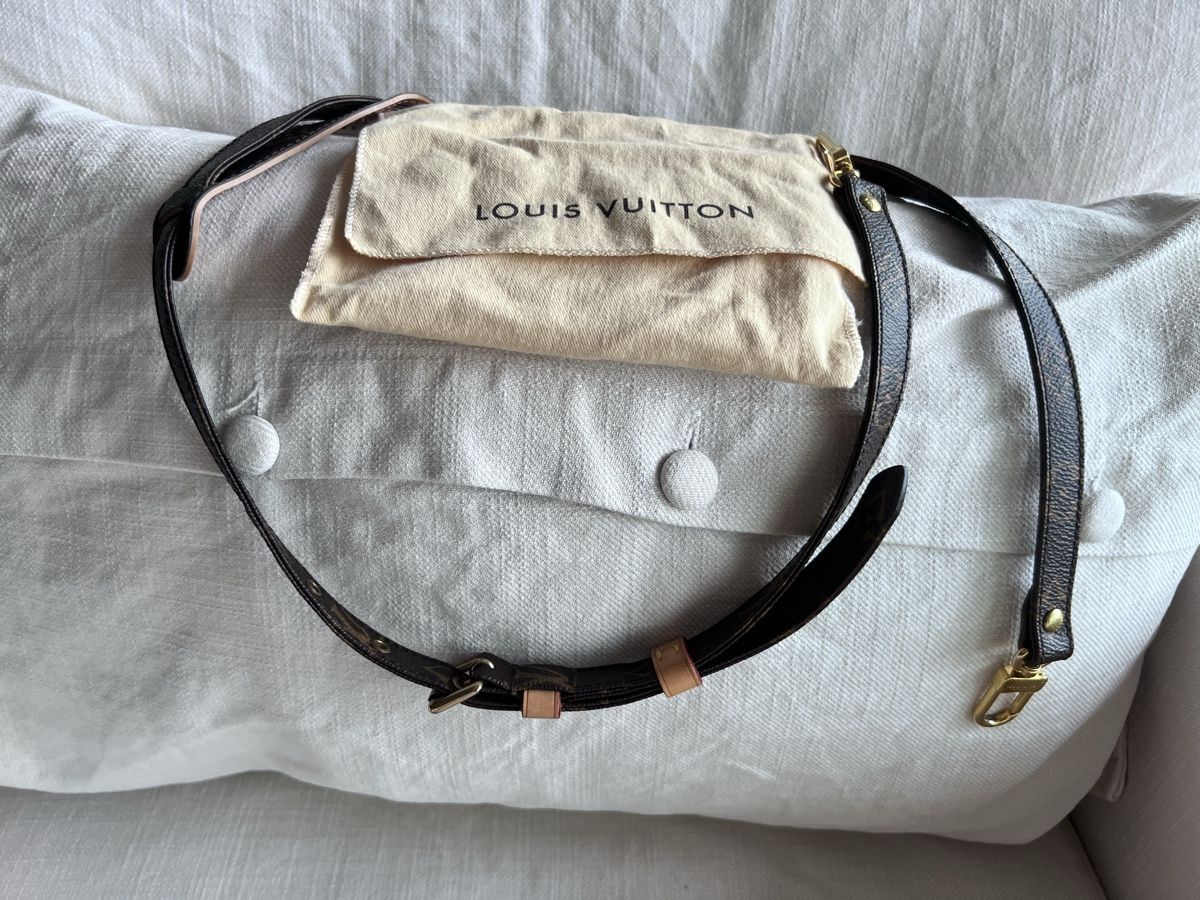 Louis Vuitton Altro in  Abbigliamento & Accessori: Louis Vuitton Taschengurt Monogram Canvas mit Staubbeutel – Nuovo (secondo la descrizione) da Thun venduto da Angiade 2