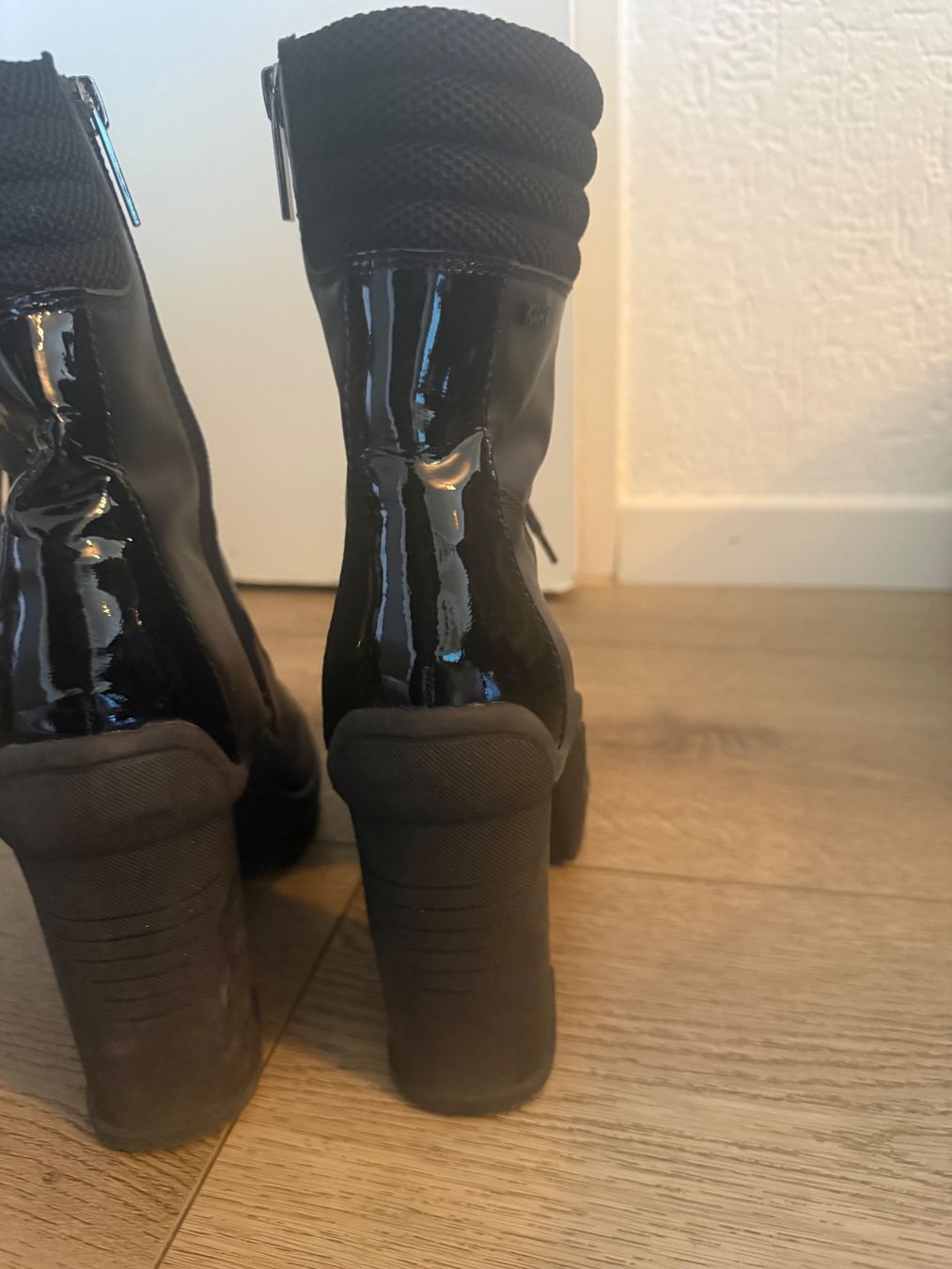 Karl Lagerfeld Damenschuhe: Karl LAGERFELD Leder ankle boots – Gebraucht aus Schlieren von van_qcj5 3