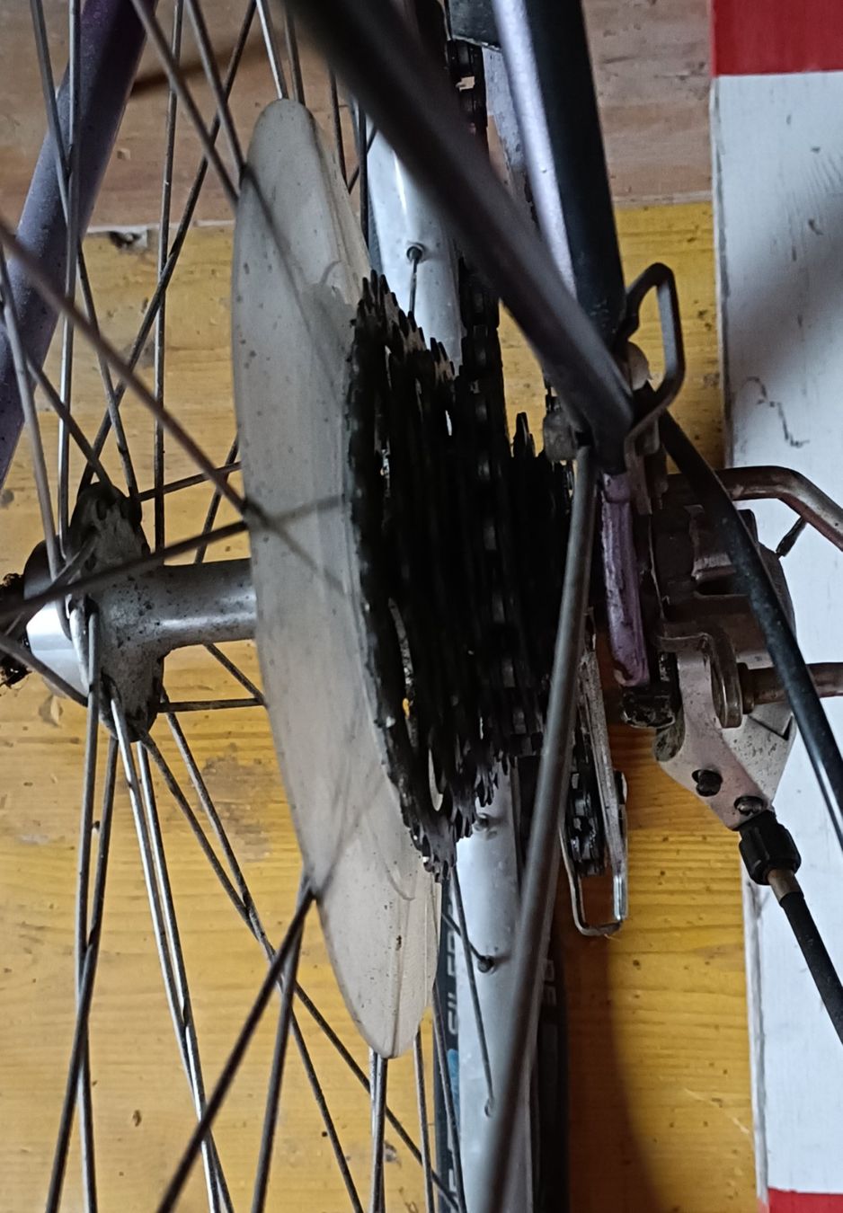 Tour de Suisse Vélos: Gut erhaltenes Damenfahrrad – D'occasion à Romanshorn par Flohmarkt_Romanshorn 5