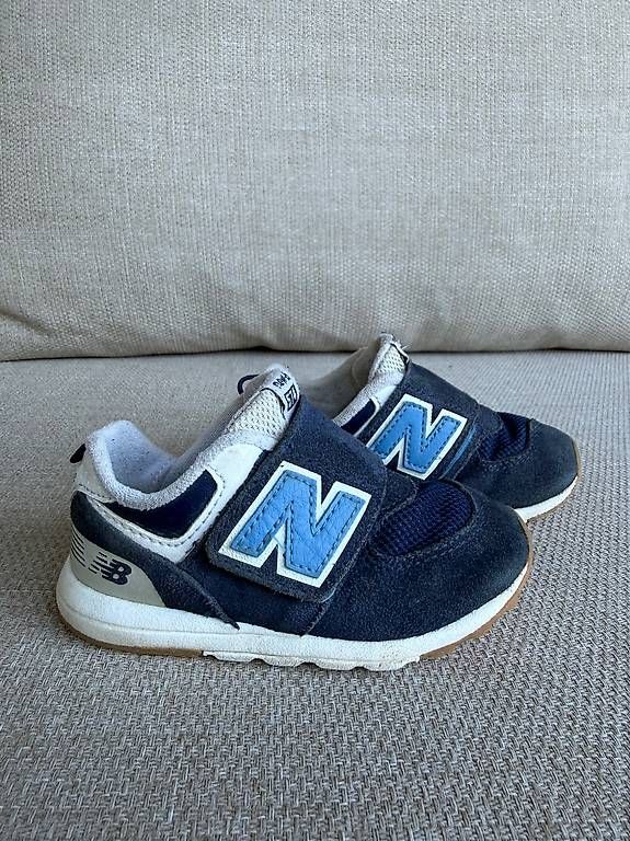 New Balance Schuhe für Jungen: New Balance Schuhe Grösse 22.5 – Gebraucht aus Brütten von MeiliMil