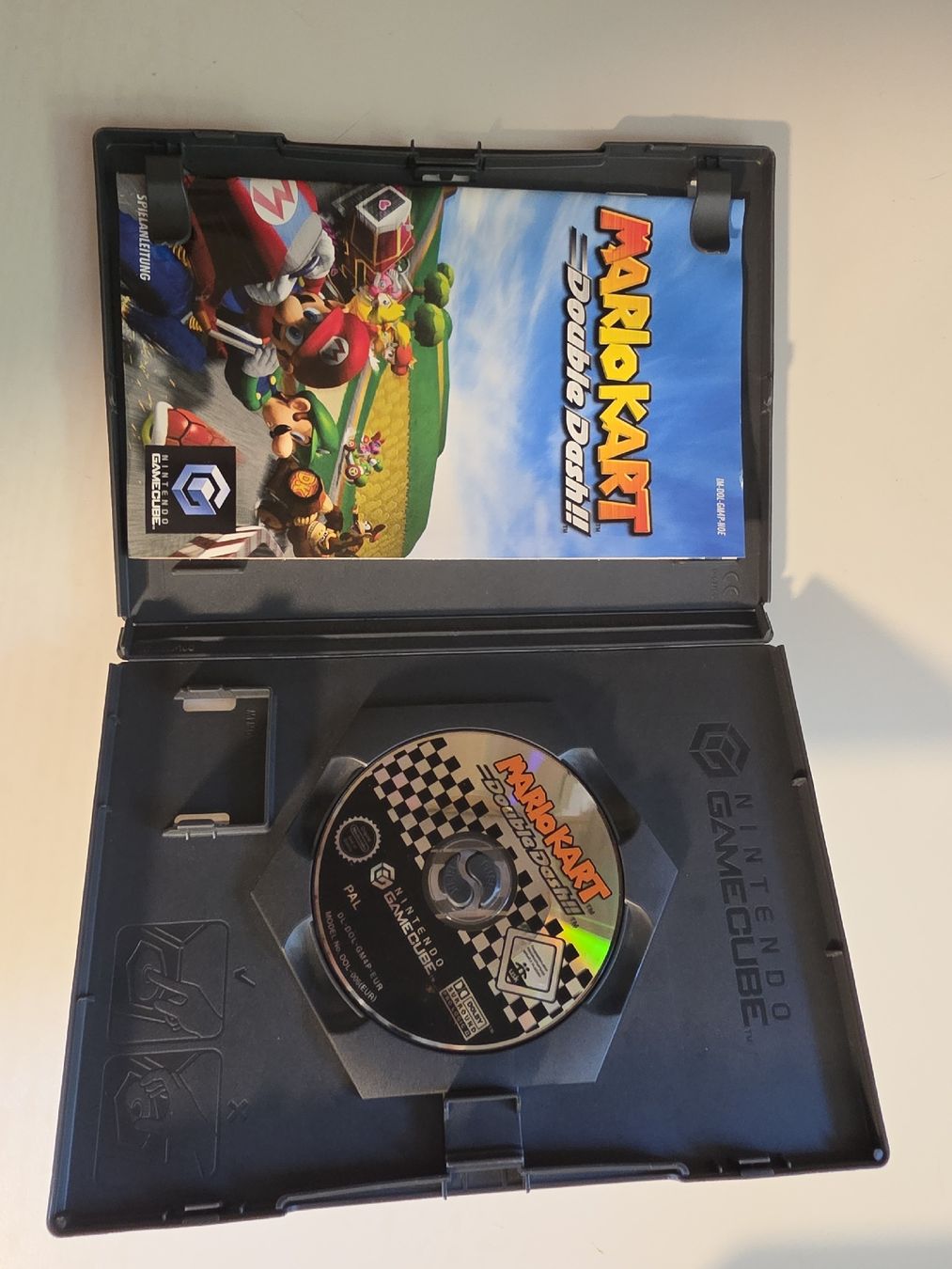 Nintendo Giochi: Mario Kart Double Dash GameCube PAL DE Bundle + Anleitung – Usato da Tafers venduto da whereyogamesat 2