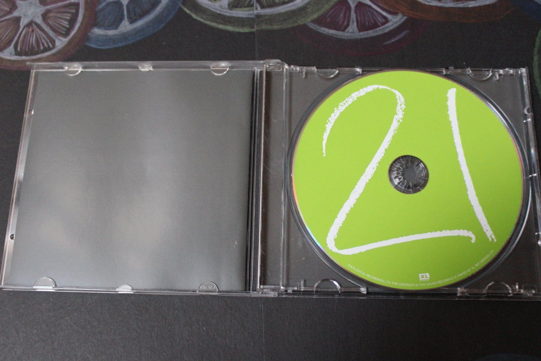 CD: ADELE - 21 (CD) 2011 mit "Someone like you" – Usato da Tübach venduto da JamesStone 3
