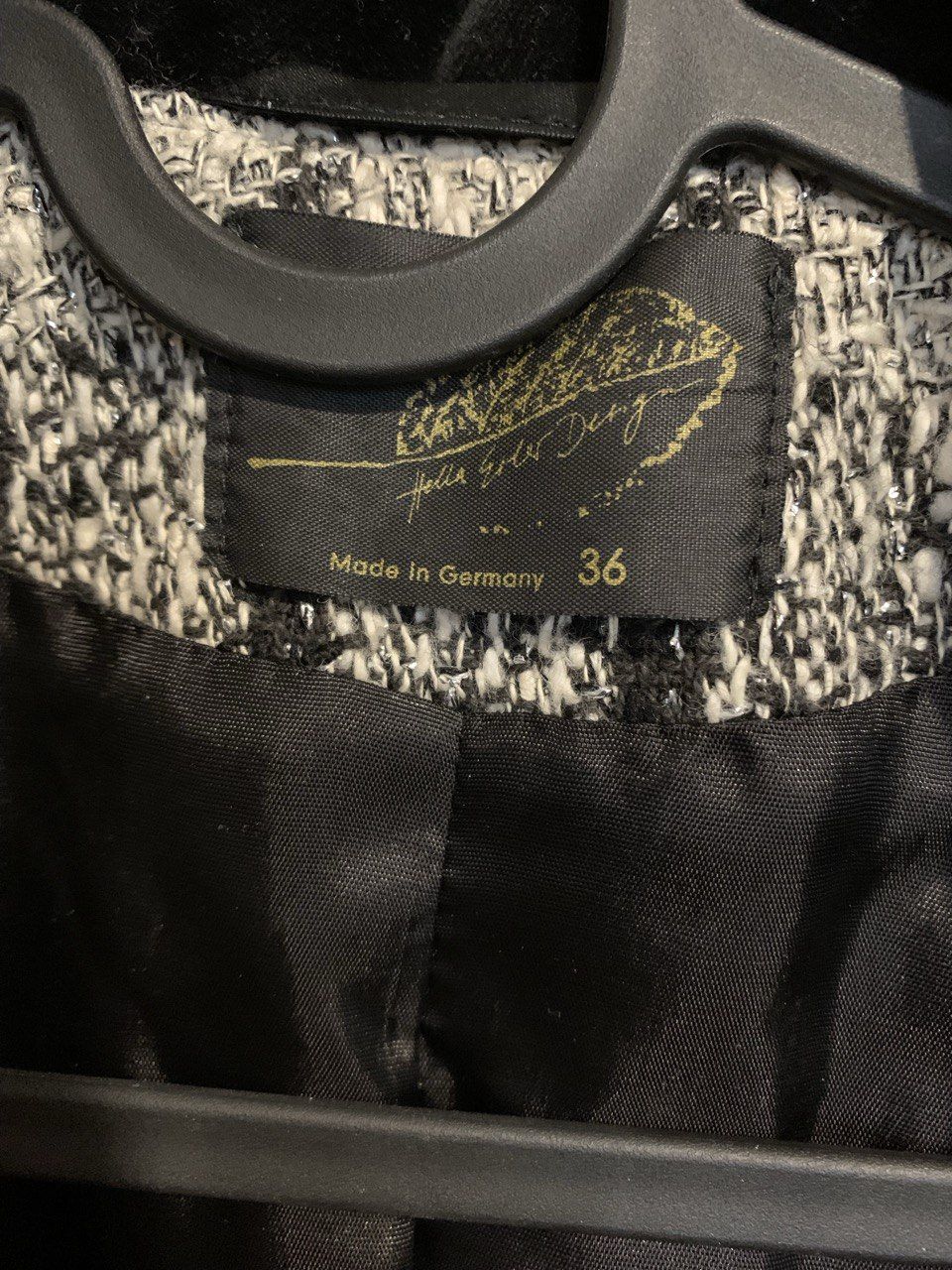 Completi & Tailleur: Hella Erler Design Blazer – Usato da Basel venduto da Fahrenheitcycling 2
