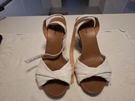 Sandali bianchi, con zeppa, n.35