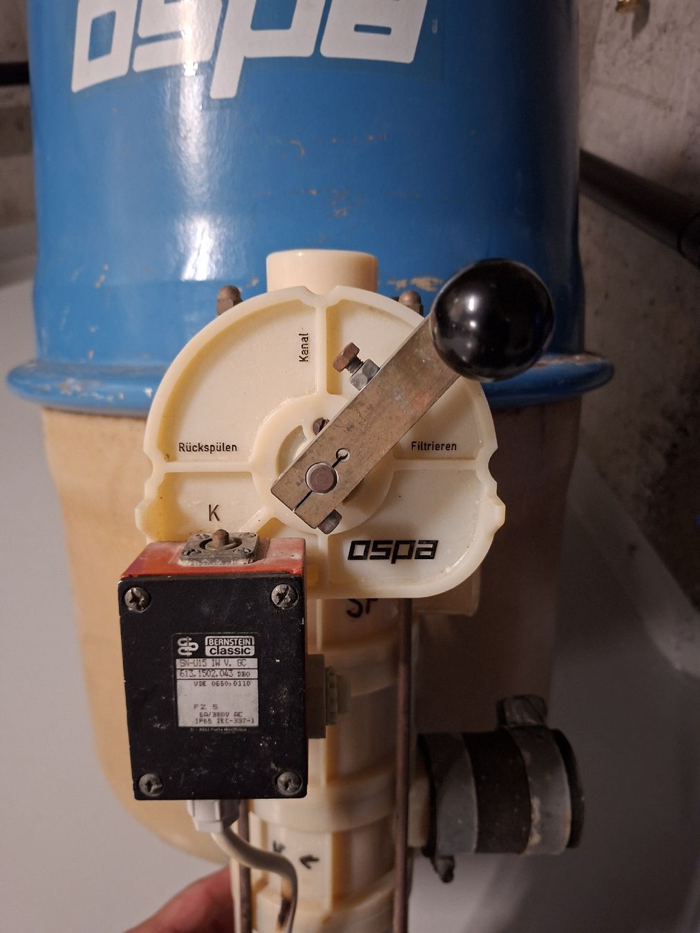 Schwimmbad: Ospa Sandfilter Poolfilter mit Rückspülventil – Gebraucht aus Willisau von mwi-dev 3
